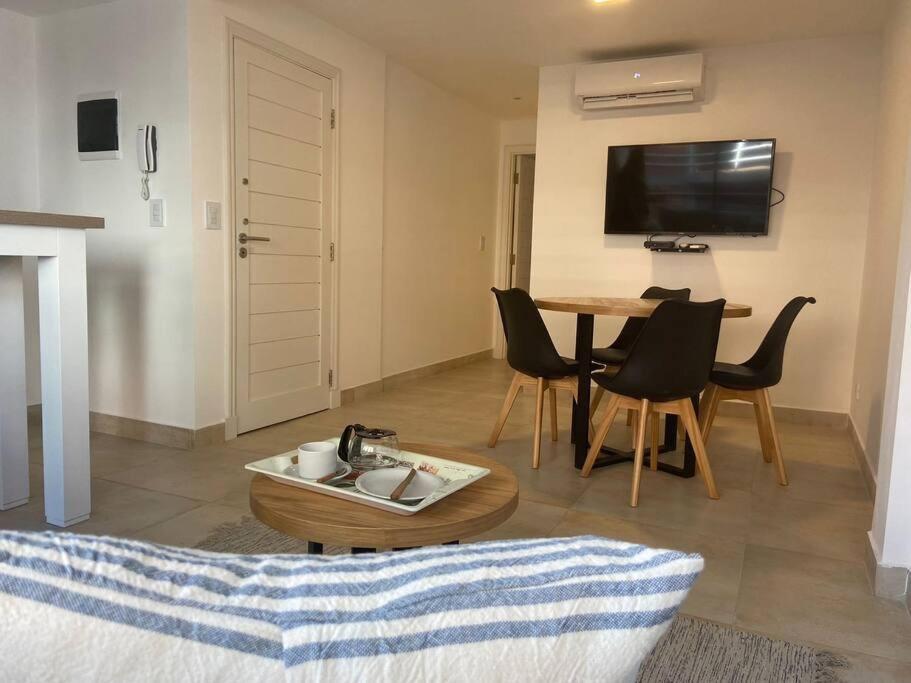 Apartment C Amplio Y Comodo Depto. En A Pasos Del Mar Mar del Plata